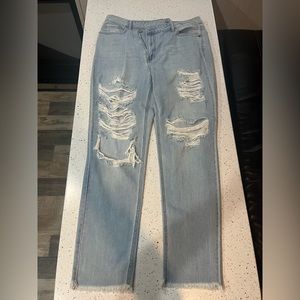 Cello boutique jeans size 9; never worn